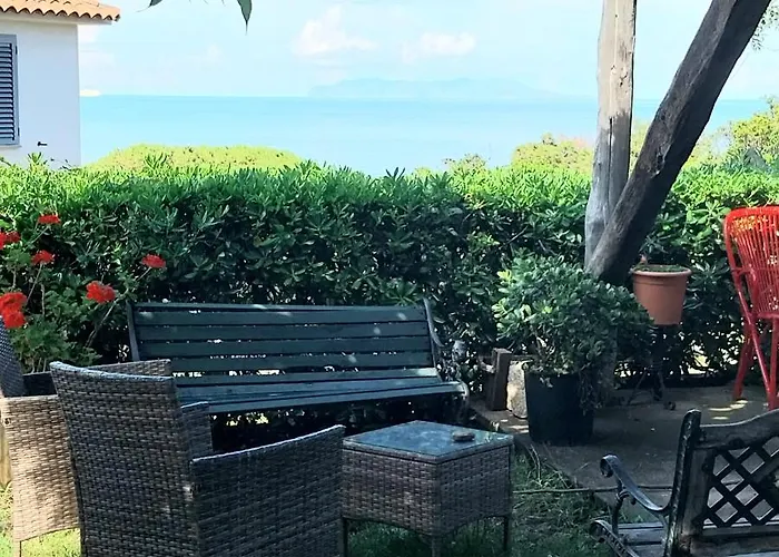 Chez Isabelle Bed & Breakfast 3*